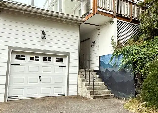 Property at 1327 Jacobsen Blvd Unit B, Bremerton, WA, 98310, 1 bed, 1 bath, [object Object]