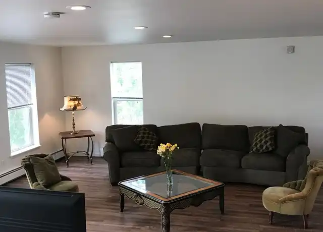 Property at 1019 N Weber St, Colorado Springs, CO, 80903, 4 beds, 2 baths, [object Object]