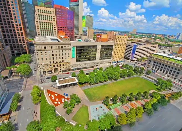 Property at 1917 Jackson St Unit C6-77, Dallas, TX, 75201, 3 beds, 2 baths, [object Object]