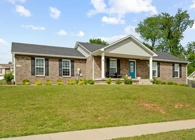 Property at 212 Emerson Dr, Elizabethtown, KY, 42701, 3 beds, 2.5 baths, [object Object]