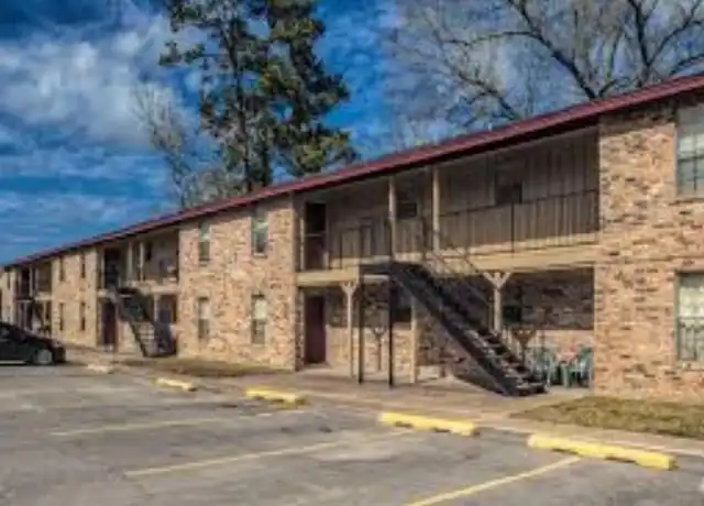 Property at 695 Lynn St, Vidor, TX, 77662, 2 beds, 1 bath, [object Object]
