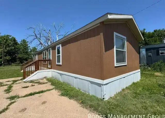 Property at 1500 W 27th St Unit 8, Hays, KS, 67601, 3 beds, 2 baths, [object Object]