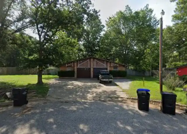 Property at 128 Queens Ct, Longview, TX, 75604, 2 beds, 2 baths, [object Object]
