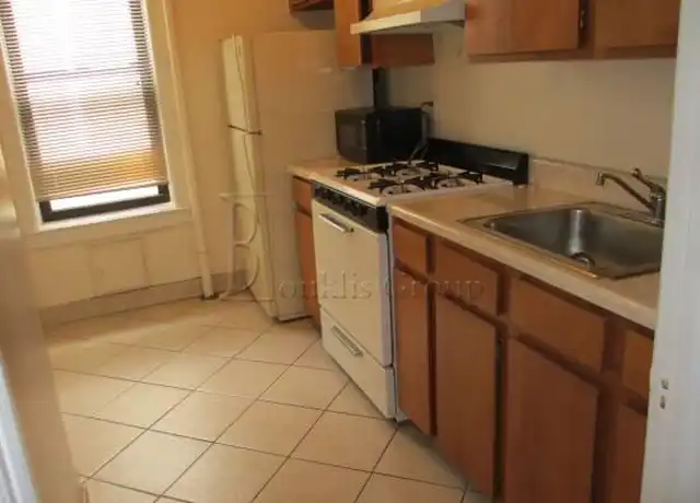 Property at 28-04 33rd St Unit 2, Queens, NY, 11102, 2 beds, 1 bath, [object Object]