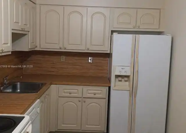 Property at 8267 SW 128th St #105, Pinecrest, FL, 33156, 1 bed, 1 bath, [object Object]
