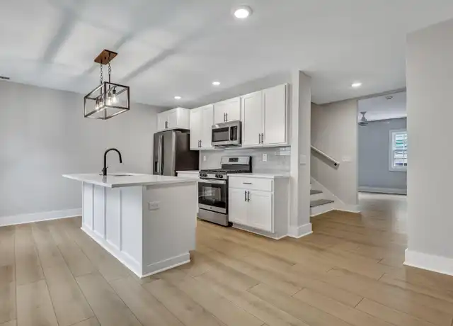 Property at 90 Hanover St, Charleston, SC, 29403, 2-3 beds, 2 baths, [object Object]