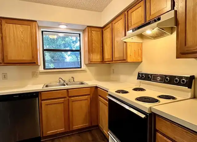 Property at 301 Joshua St, Denton, TX, 76209, 3 beds, 2 baths, [object Object]