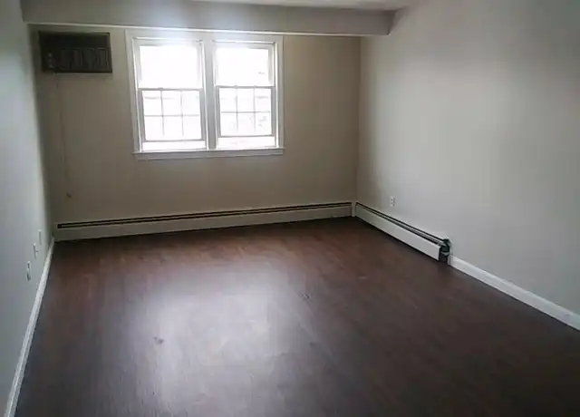 Property at 365 Elm St Unit 15, Gardner, MA, 01440, 1 bed, 1 bath, [object Object]