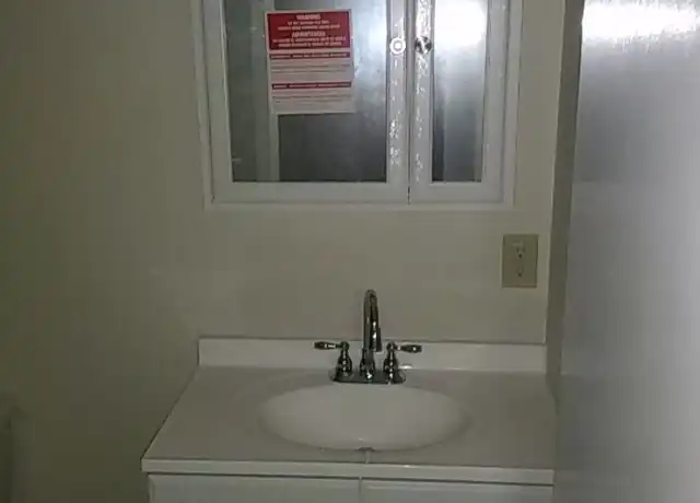Property at 365 Elm St Unit 15, Gardner, MA, 01440, 1 bed, 1 bath, [object Object]