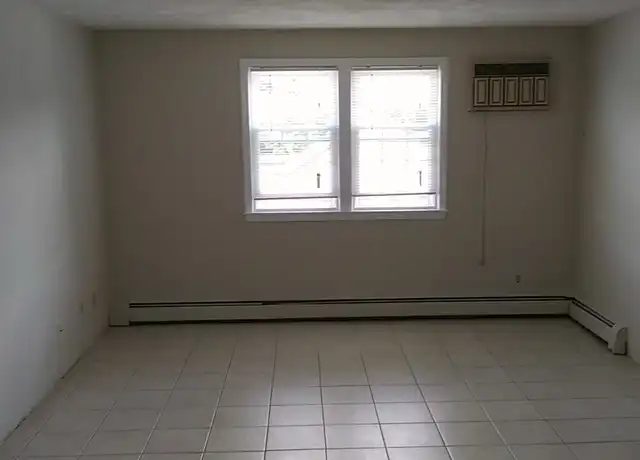 Property at 365 Elm St Unit 15, Gardner, MA, 01440, 1 bed, 1 bath, [object Object]