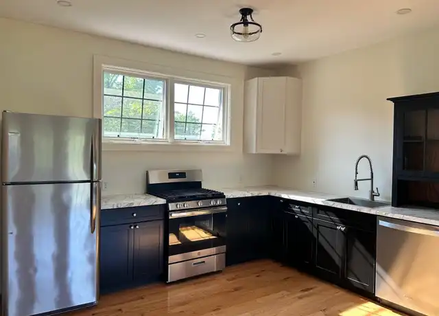 Property at 100 Stark Hwy S, Dunbarton, NH, 03046, 1 bed, 1 bath, [object Object]