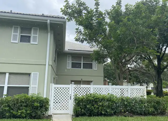 Property at 1919 Stratford Way, West Palm Beach, FL, 33409, 2 beds, 2.5 baths, [object Object]
