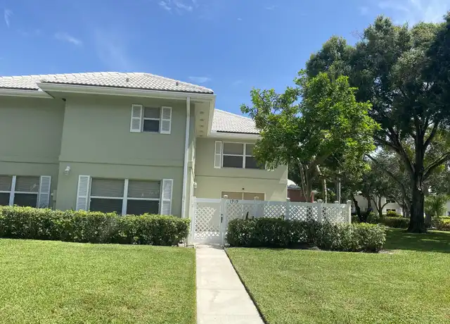 Property at 1919 Stratford Way, West Palm Beach, FL, 33409, 2 beds, 2.5 baths, [object Object]
