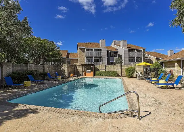 Property at Stoneleigh Apartments - 2626 Thousand Oaks Dr, San Antonio, TX, 78232, 1-2 bed, 1-2 bath, [object Object]