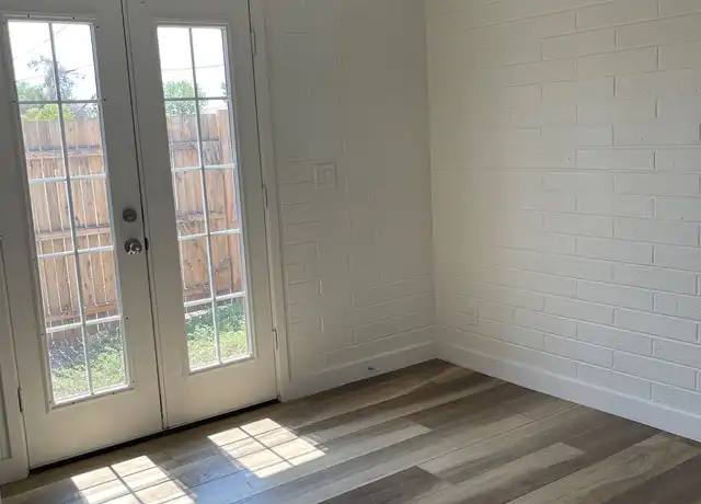 Property at 142 N Elm St Unit 9, Gilbert, AZ, 85234, 2 beds, 1 bath, [object Object]