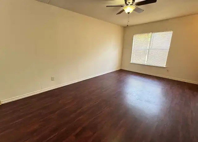 Property at 403 E French Ave Unit B, Temple, TX, 76501, 2 beds, 1.5 baths, [object Object]