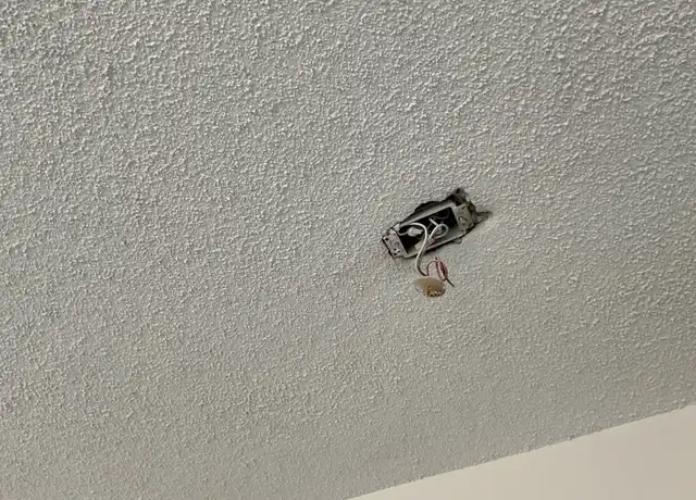 Property at 2630 S La Salle Ave Unit 4, Los Angeles, CA, 90018, 2 beds, 1 bath, [object Object]