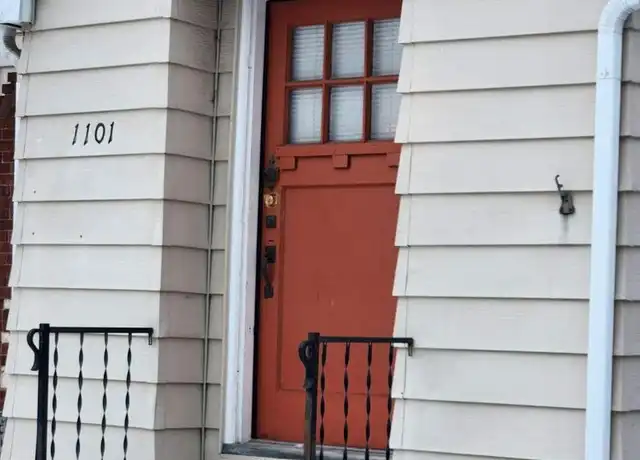Property at 1101 Pekin Ave Unit 2, Creve Coeur, IL, 61610, 1 bed, 1 bath, [object Object]