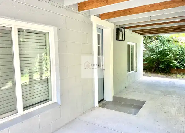 Property at 9300 39th Ave S Unit B, Seattle, WA, 98118, 1 bed, 1 bath, [object Object]