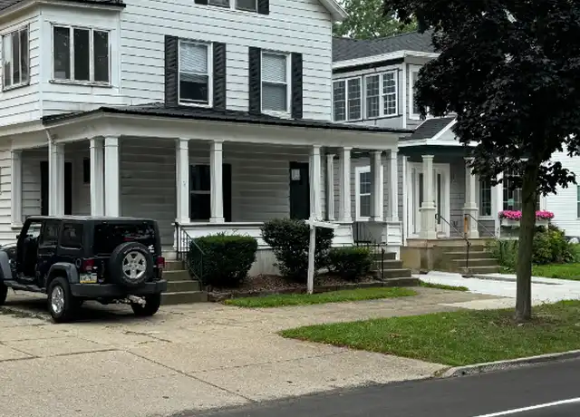 Property at 549 W 10th St Unit 1, Erie, PA, 16502, 3 beds, 1 bath, [object Object]
