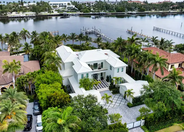 Property at 1100 SE Atlantic Dr, Lantana, FL, 33462, 5 beds, 5.5 baths, [object Object]