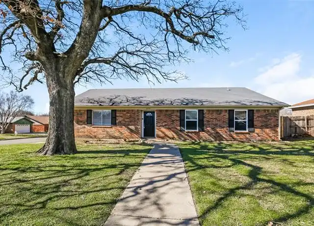 Property at 6230 Hott Springs Dr, Arlington, TX, 76001, 4 beds, 2 baths, [object Object]
