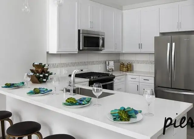 Photo of 260 Mission Ave, Oceanside, CA 92054