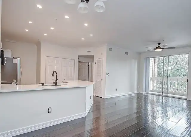 Property at 2111 Welch St Unit 3367, Houston, TX, 77019, 1 bed, 1 bath, [object Object]