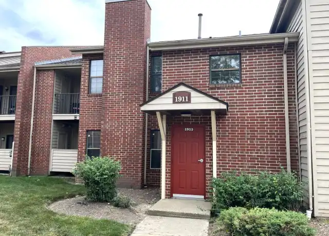 Property at 1911 N Hicks Rd #203, Palatine, IL, 60074, 1 bed, 1 bath, [object Object]
