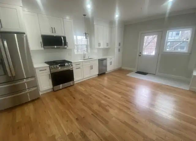 Property at 226 River St Unit 1, Waltham, MA, 02453, 2 beds, 1.5 baths, [object Object]