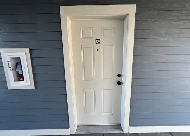 Property at 910 Gladstone St #106, Bellingham, WA, 98229, 2 beds, 1 bath, [object Object]