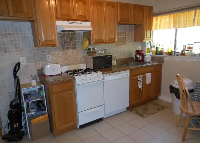 Property at 4 President Ter Unit 4, Boston, MA, 02134, 1 bed, 1 bath, [object Object]