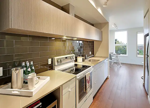 Property at Yardhouse Apartment - 1406 E Republican St, Seattle, WA, 98112, 0-1 beds, 1 bath, [object Object]