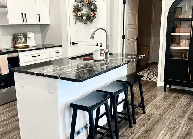 Property at 1821 3rd St NW Unit 1821, Watertown, SD, 57201, 2 beds, 2 baths, [object Object]