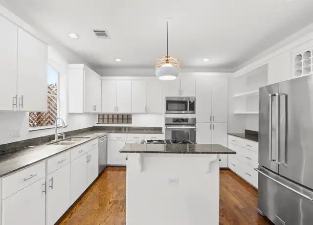 Property at 6406 Rodrigo St, Houston, TX, 77007, 3 beds, 2.5 baths, [object Object]