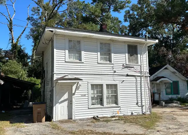 Property at 2208 Fairway Dr, Mobile, AL, 36606, 2 beds, 2 baths, [object Object]
