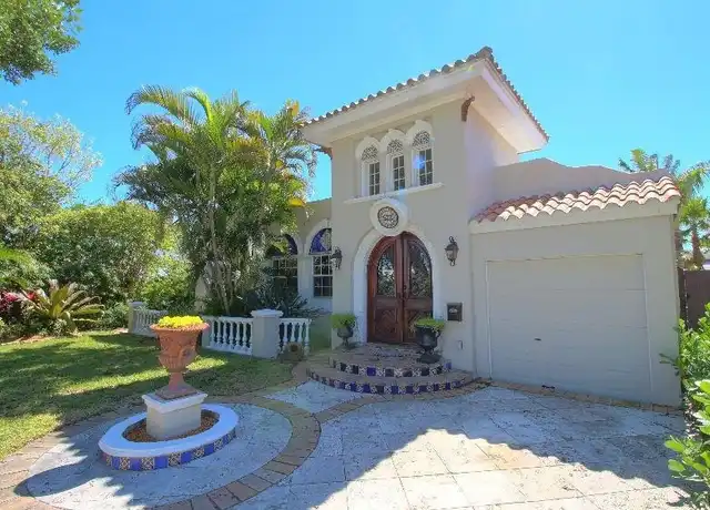 Property at 522 Sunset Rd, West Palm Beach, FL, 33401, 3 beds, 2 baths, [object Object]