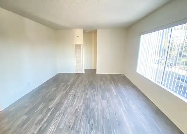 Property at 231 W Palmyra Ave Unit 07, Orange, CA, 92866, 1 bed, 1 bath, [object Object]