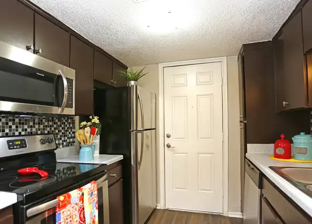 Property at 9389 Pinyon Tree Rd Unit 3016, Dallas, TX, 75243, 2 beds, 1 bath, [object Object]