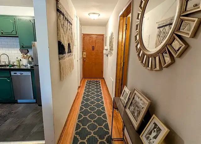 Property at Lexington Court Apartments - 2192 Lexington Ave N, Saint Paul, MN, 55113, 1-2 bed, 1 bath, [object Object]