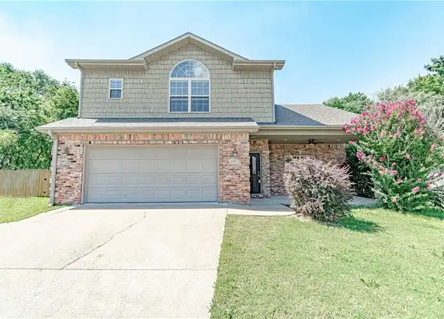 Property at 1102 SE Phoenix St, Bentonville, AR, 72712, 3 beds, 2 baths, [object Object]