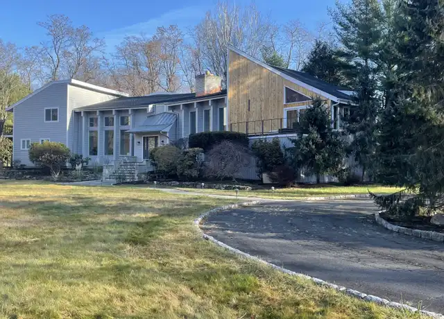 Property at 2177 Cross Hwy, Fairfield, CT, 06824, 4 beds, 3.5 baths, [object Object]