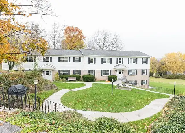 Property at Canandaigua Garden Apartments - 223 Bristol St, Canandaigua, NY, 14424, 2 beds, 1 bath, [object Object]