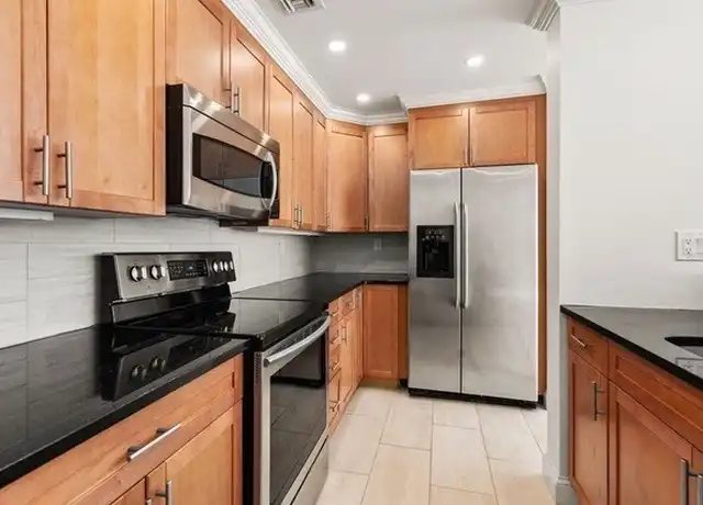Property at 183 Oak St #306, Newton Upper Falls, MA, 02464, 2 beds, 2 baths, [object Object]