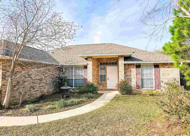 Property at 3021 Classic Dr, Pensacola, FL, 32507, 3 beds, 2 baths, [object Object]
