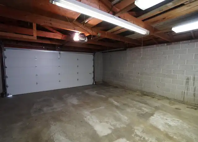 Property at 1030 Peach Dr, Ogden, UT, 84404, 5 beds, 3 baths, [object Object]