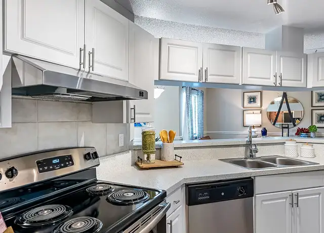 Photo of 6218 Watermark Dr, Riverview, FL 33578