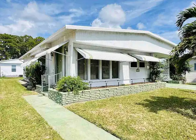 Property at 5004 Oakland Hills Ave Unit NA, Sarasota, FL, 34234, 2 beds, 1 bath, [object Object]