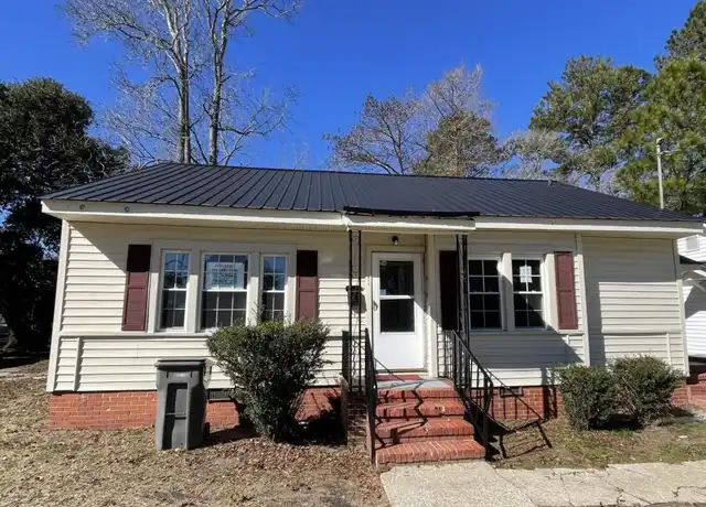 Property at 604 N Sycamore St, Lumberton, NC, 28358, 3 beds, 1 bath, [object Object]