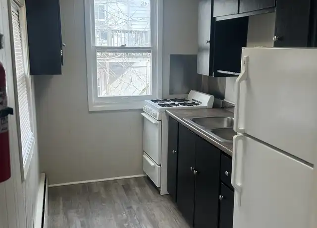 Property at 135 Reed St Unit 3, Kalamazoo, MI, 49001, 0 beds, 1 bath, [object Object]